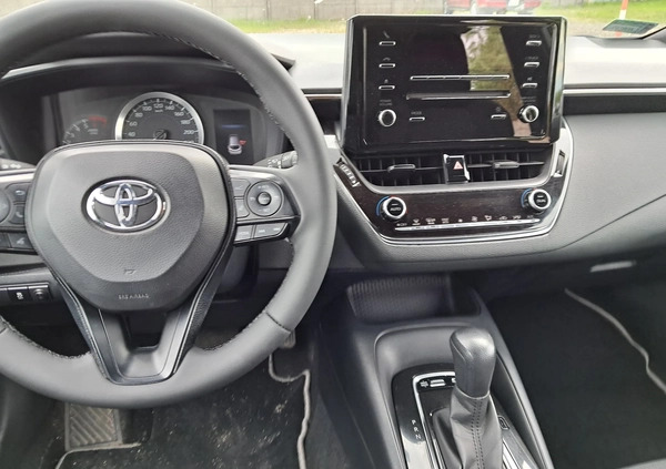 Toyota Corolla cena 65800 przebieg: 166800, rok produkcji 2019 z Białobrzegi małe 232